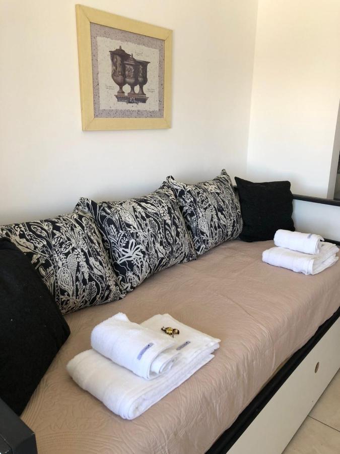 Villa Ober Suites Неукен Экстерьер фото